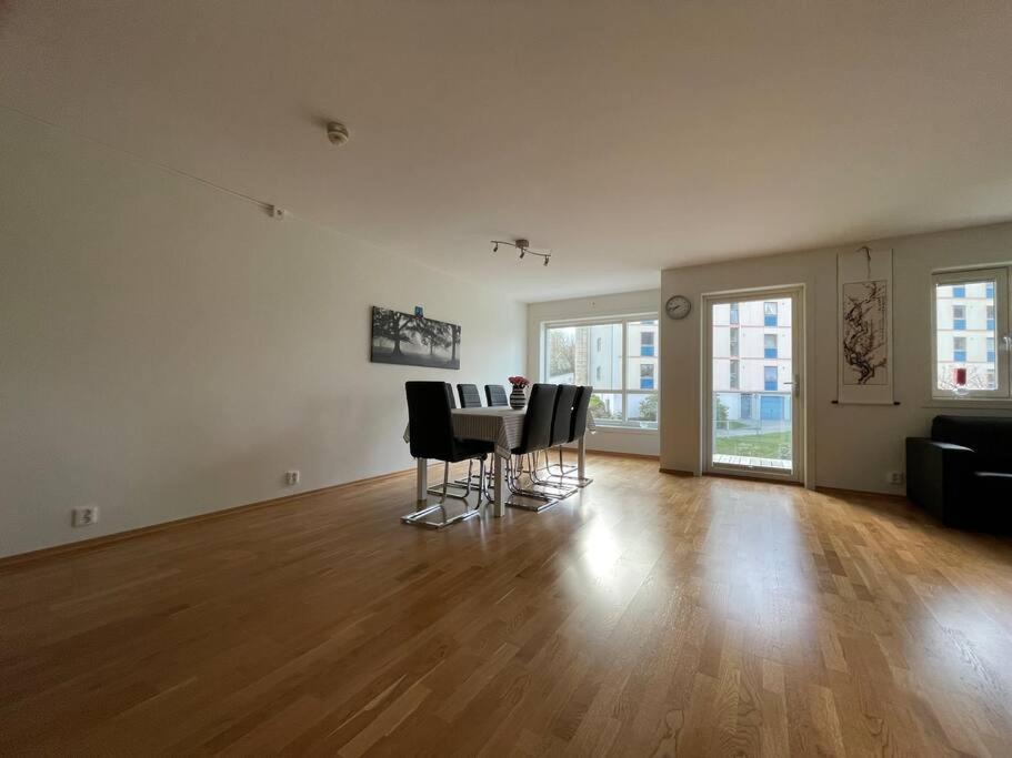 3 Sleeping Rooms For 82M2 Which Direct Traffic To Airport And City Center 卑爾根 外观 照片